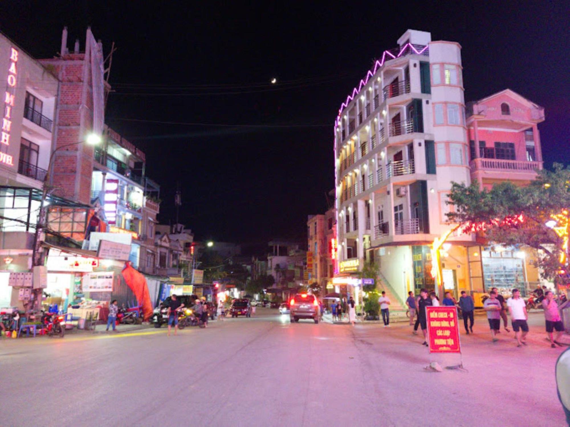 Thai Thinh Hotel 同文 外观 照片